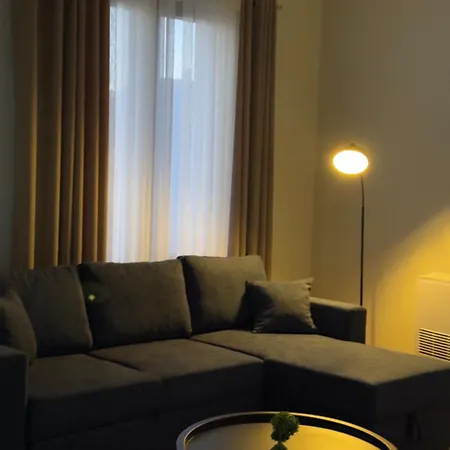 Querencia Apartment